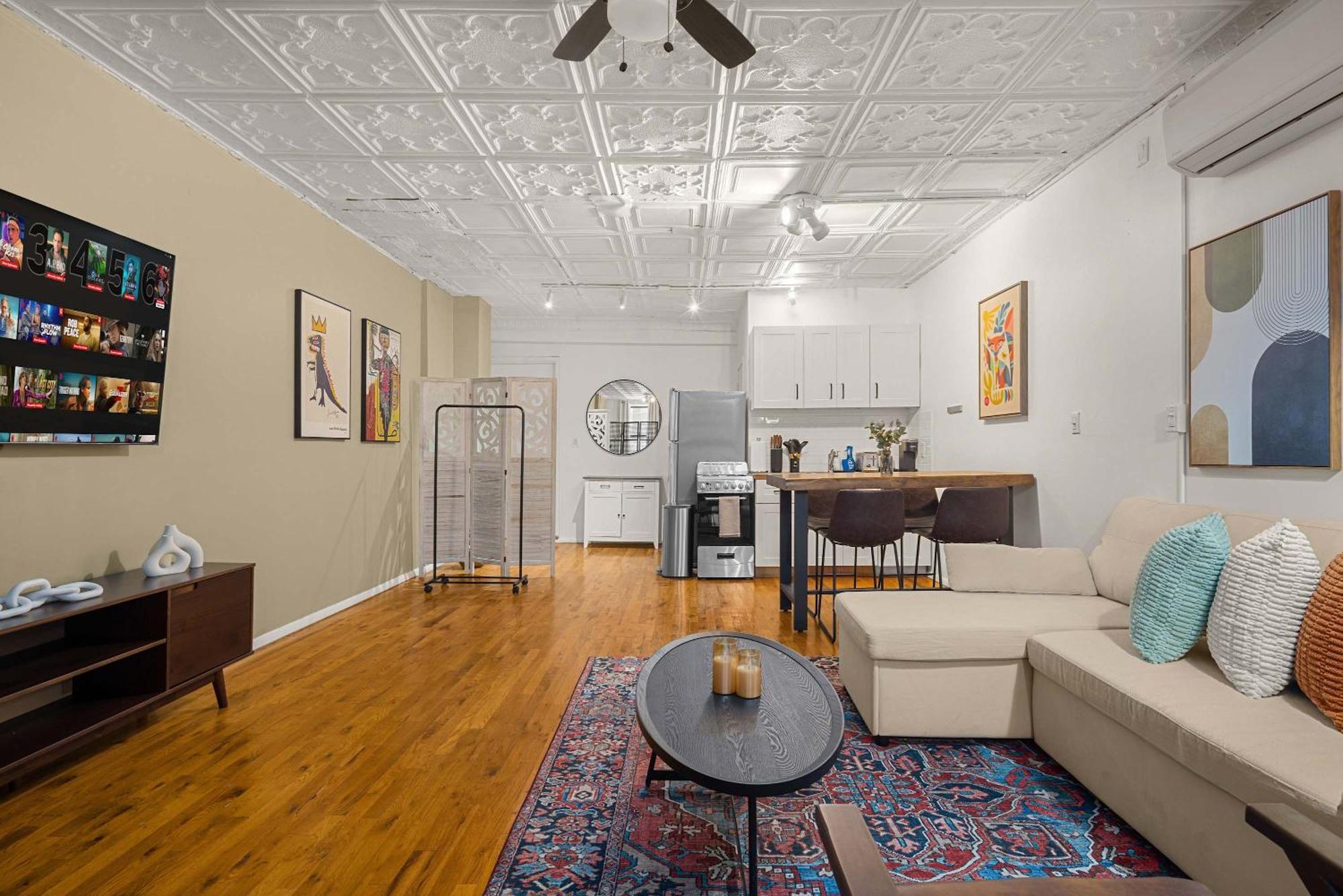 Vibrant Nyc Loft - Open Space For 6 Guests Apartamento *